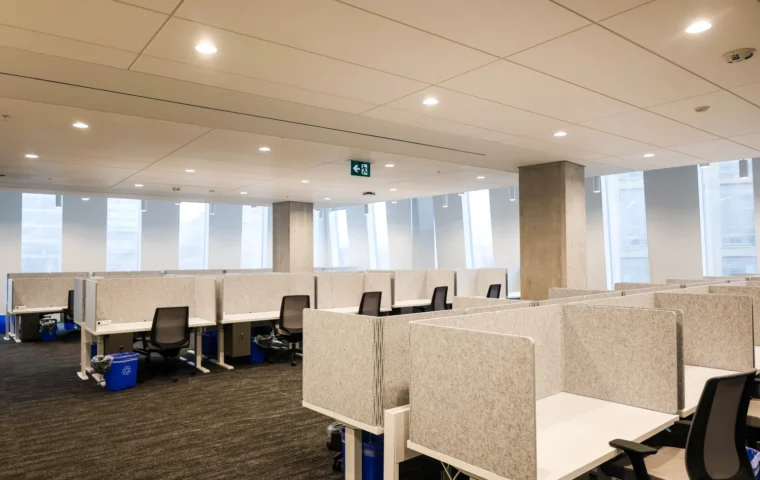 West-Tower-Suite 580 desks